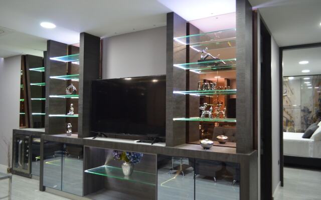Hotel Paris Luxury Suites