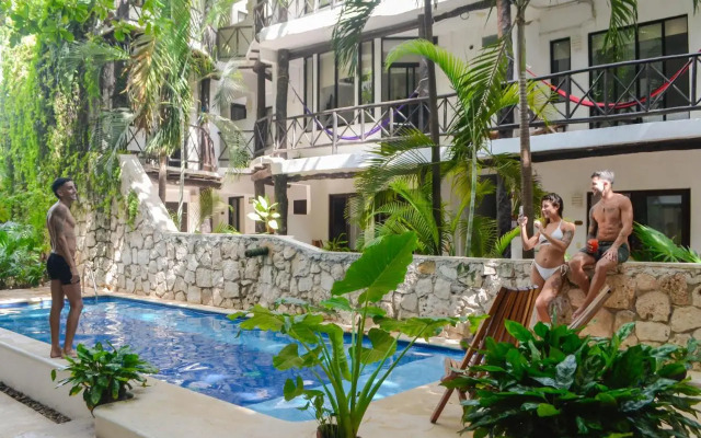 Siesta Fiesta Hotel