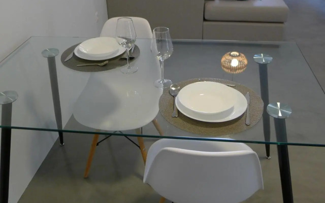 Deluxe Apartment in Vouliagmeni