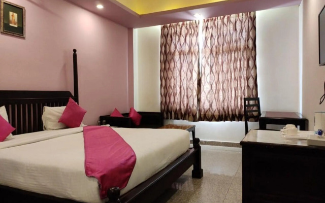 Hotel Bhanwar Singh Palace