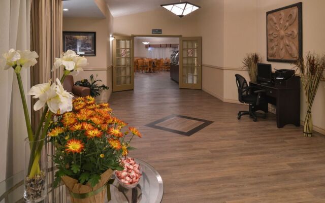 Days Inn & Suites Moncton