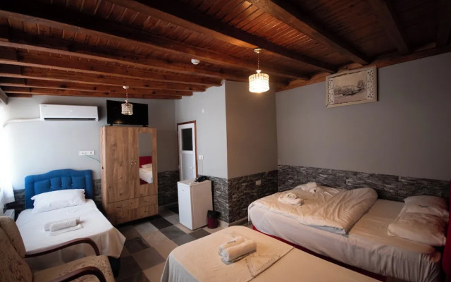 Oz Butik Otel Antik Kent Myrleia