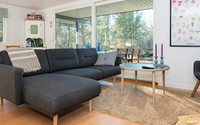5 Person Holiday Home in Glesborg-by Traum
