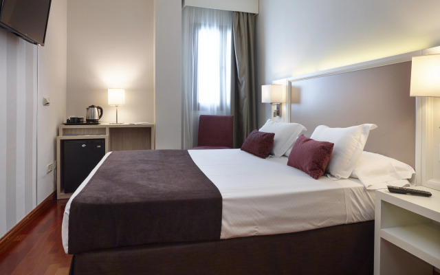 Hotel Maestranza