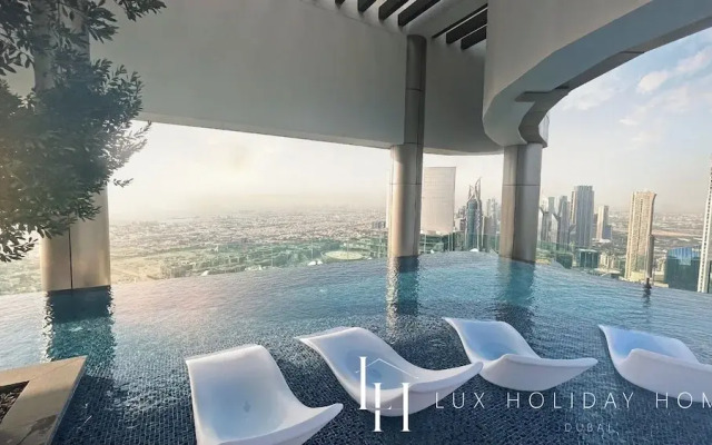 LUX The Paramount Sea View Suite