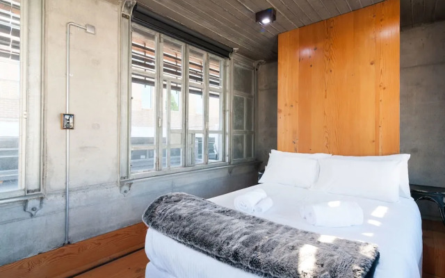 Executive Rental Style House
