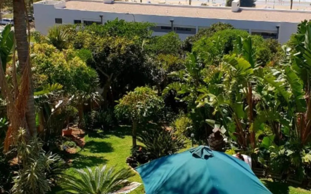 Blue Water Bay Holiday House