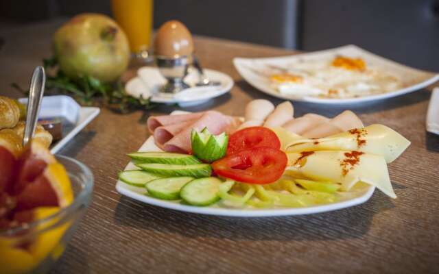 Rooms Amalthea Mare & Cafe - Bistro