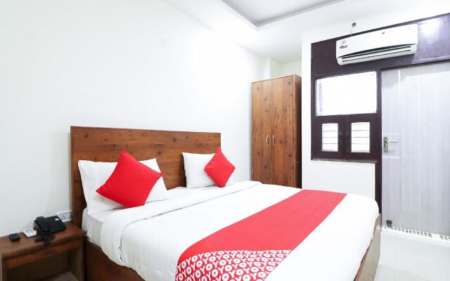 Admiral Suites by OYO Rooms