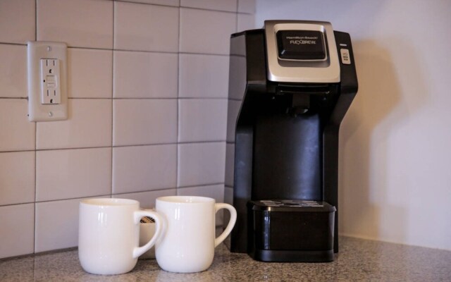 Lockerbie Square 2BR Apt Near Mass Ave