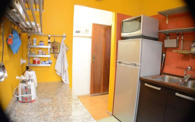 Sunny Venice Apartment