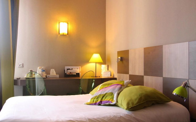 Hotel Kyriad Vichy Spa Cinq Mondes