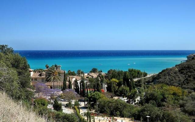 Skeleas Pissouri Apartments