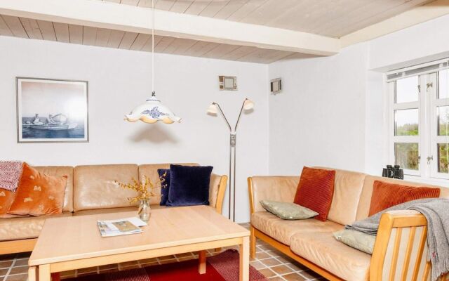 Cozy Coastal Cottage at Jegindo-by Traum