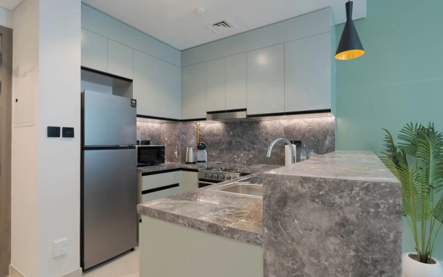 KeyRock Living -  Luxe Escape with Pool