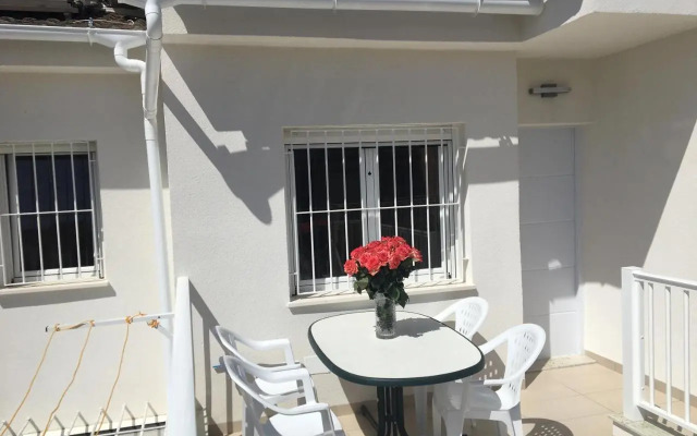Lo Pagán luxus modern beach bungalow