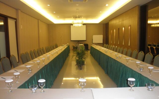 The Oxalis Regency Hotel Magelang
