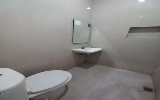 OYO 94103 Sands Residence Ii