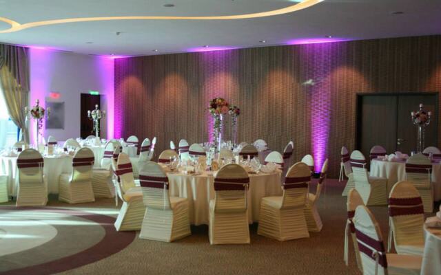 Central Plaza Hotel