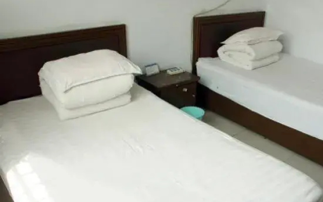 Bomi Zhenzhen Family Guest House