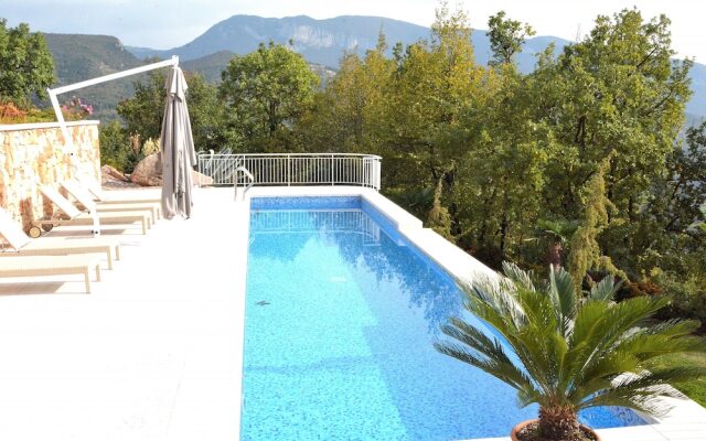 Villa Rossa Up To 10 People With Pool