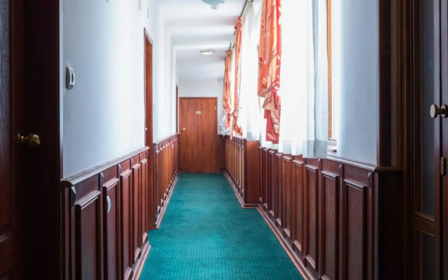 Hotel Elina