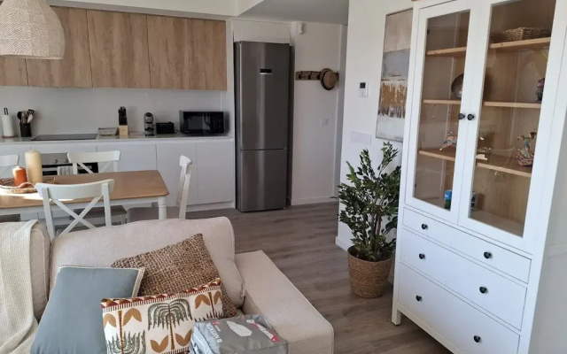 Residencial Breeze 1A by Bookaparadise