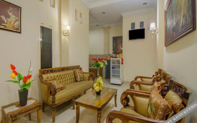 OYO 90327 Hotel Faradisa Syariah
