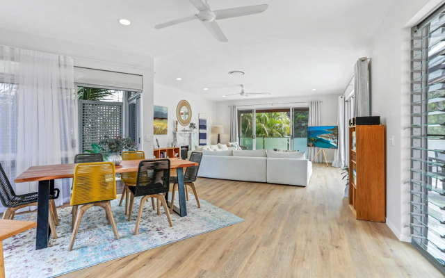 A Tropical Family Oasis in Sunshine Beach – Balcony – Sunshine Beach
