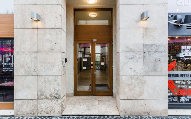 K52 luxury 4BDRM 4BTHRM apartment