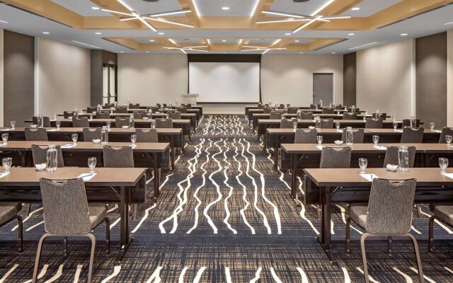 Delta Hotels by Marriott Minneapolis Northeast