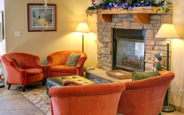 Blue Mountain Inn And Suites