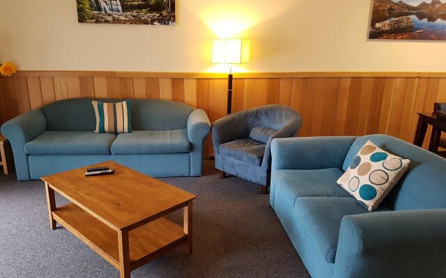 Driftwood Strahan Villas Hotel