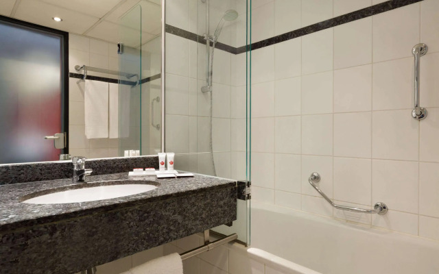 Ramada Amsterdam Airport Schiphol Hotel