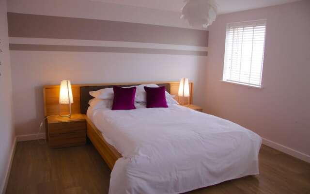 Lux Living Apartments - Florian House