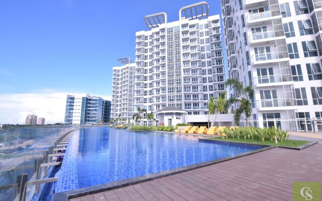 CSuites at 8 Newtown Residences