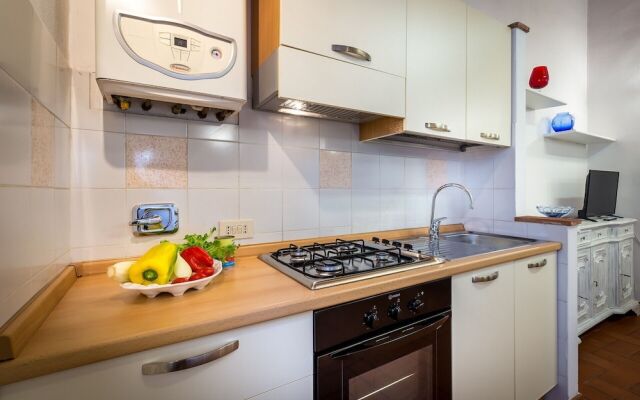 Pignone Apartment by Mmega