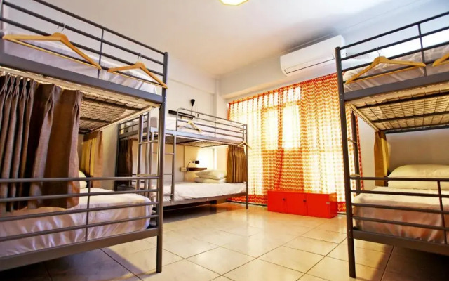 Navel Orange Hostel