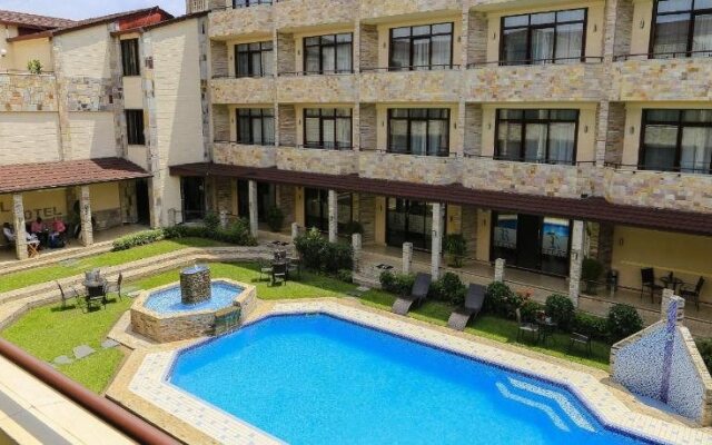 Roca Golf Hotel