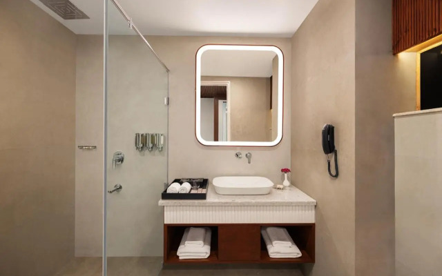 jüSTa Hollow Oak, Mussoorie