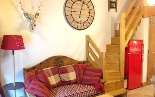 Apartment With 2 Bedrooms in Pralognan-la-vanoise, With Wonderful Moun