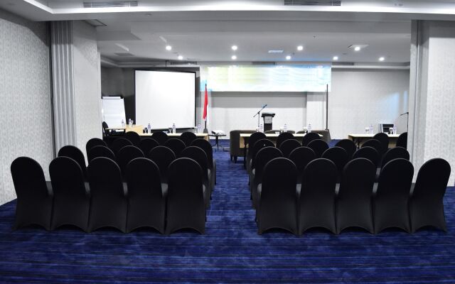 Platinum Balikpapan Hotel & Convention Hall