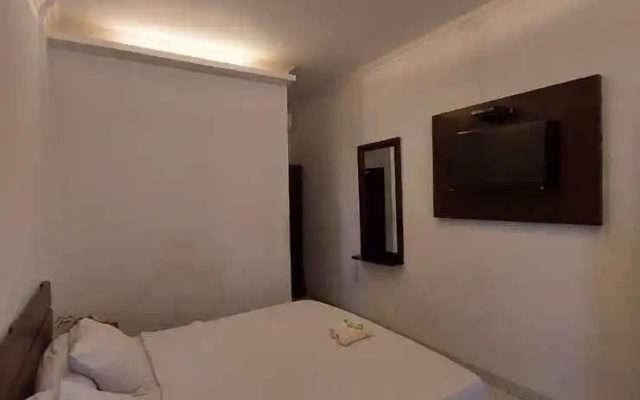 Hotel New Season