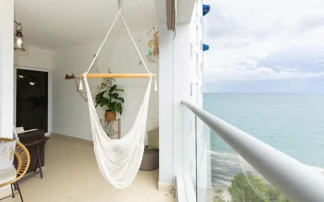 The Farallon Beach Condo by Acomodo
