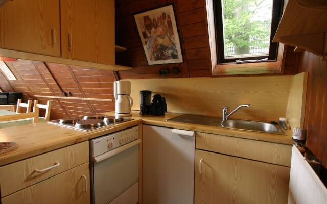 Wooden chalet with oven, in Oberharz near a lake