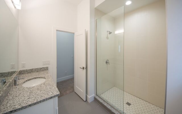 7BR Reunion Pool Home 1543 by OVRH