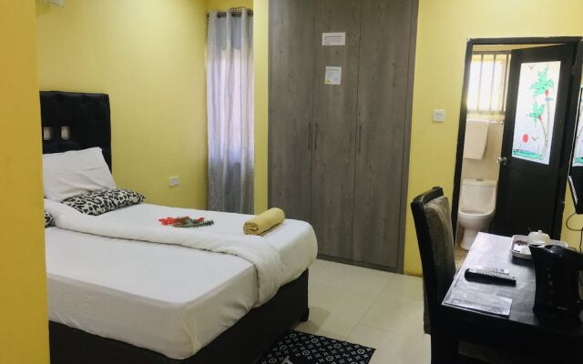 Golden Hills Lodge