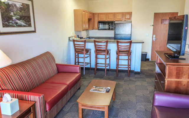 Best Western Lubbock West Inn & Suites