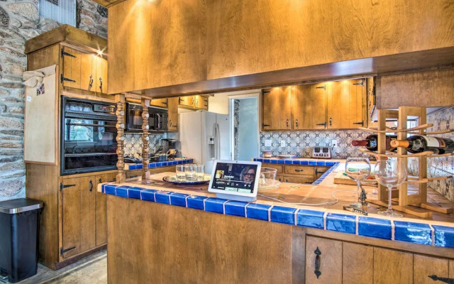 Tucson Foothills Private Estate w/ Mtn Views!