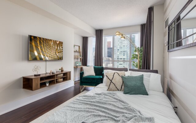 QuickStay - Stylish 2-Bedroom Downtown Condo